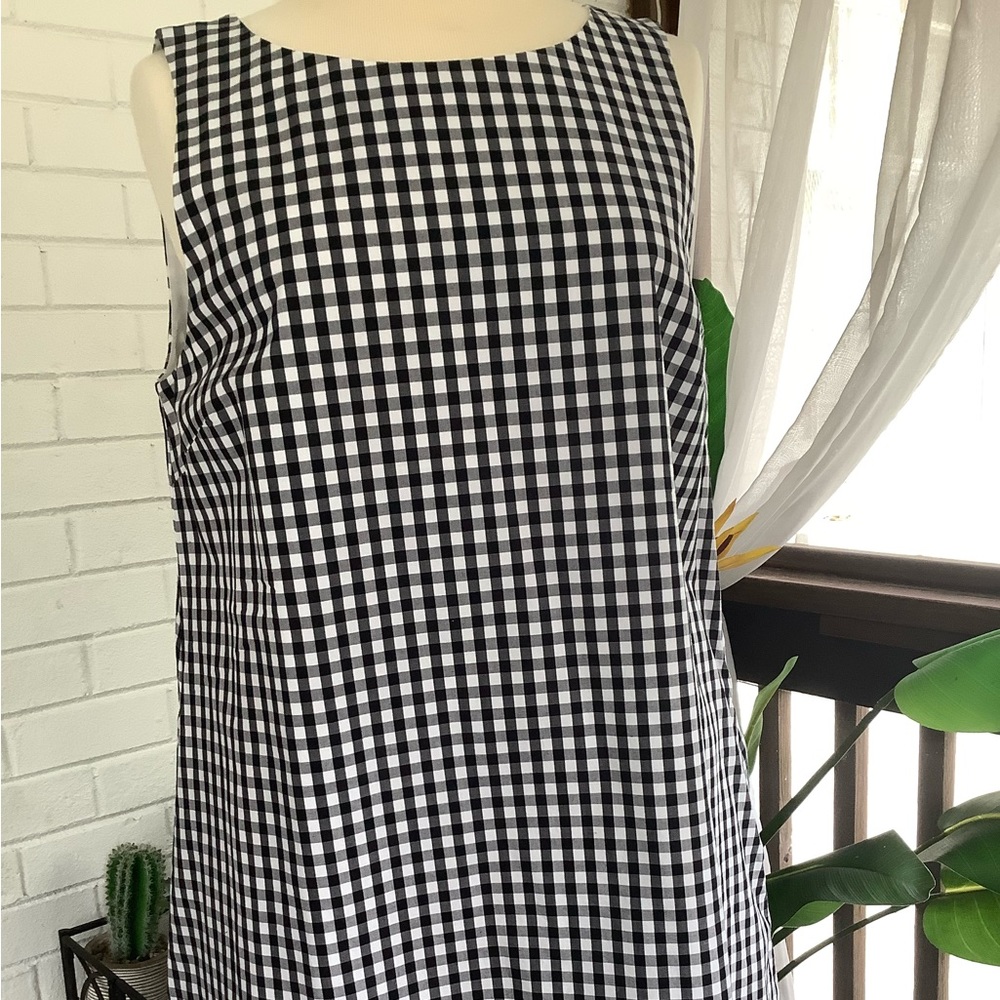 🆕 Vineyard Vines A-line Black and White Gingham sleeveless dress Size 10